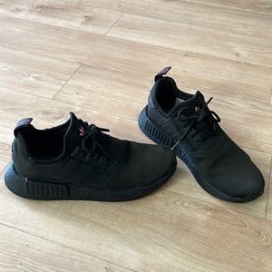 NMD_R1 PRIMEBLUE SHOES